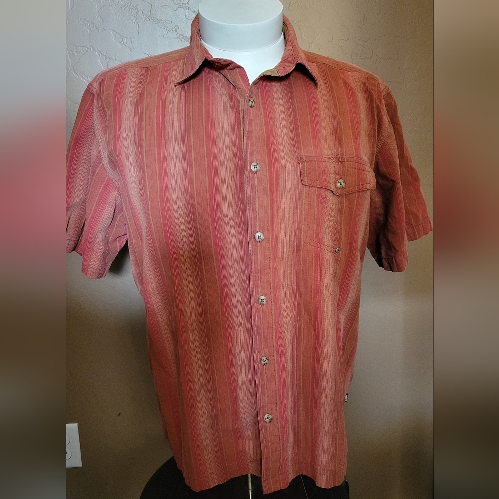 REI Men's Button Down Short Sleeve Shirt